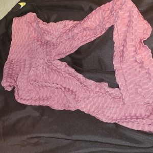 Comfortable pink leggings